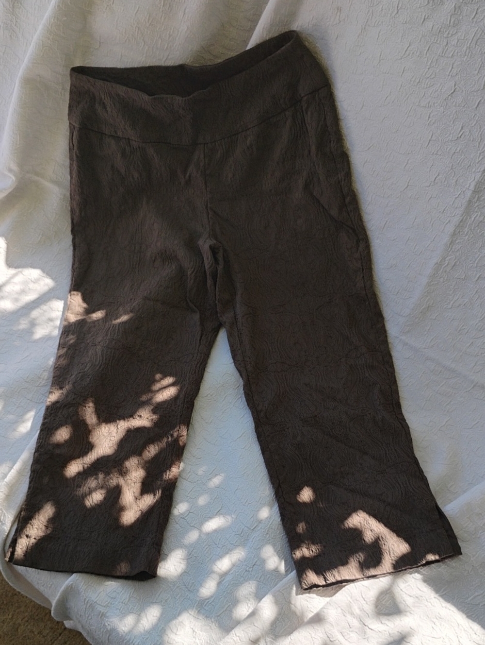 Lulu-B Chocolate Brown Jacquard Crop Capri Pants